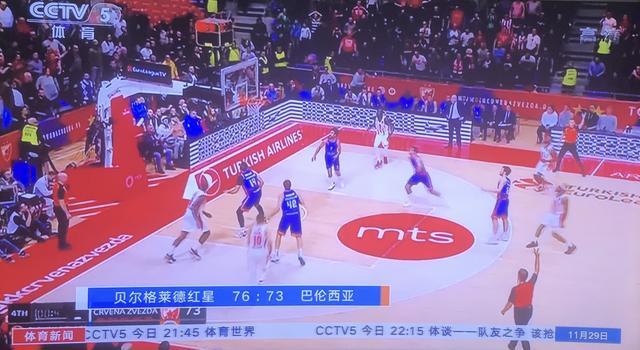 与成年国脚 与成年国脚